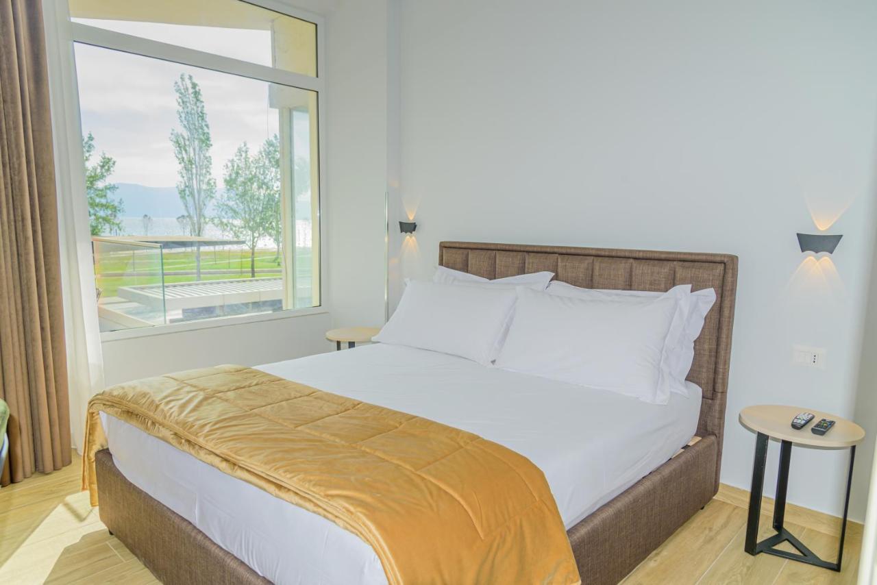 Palm Side Hotel Wlora Zewnętrze zdjęcie