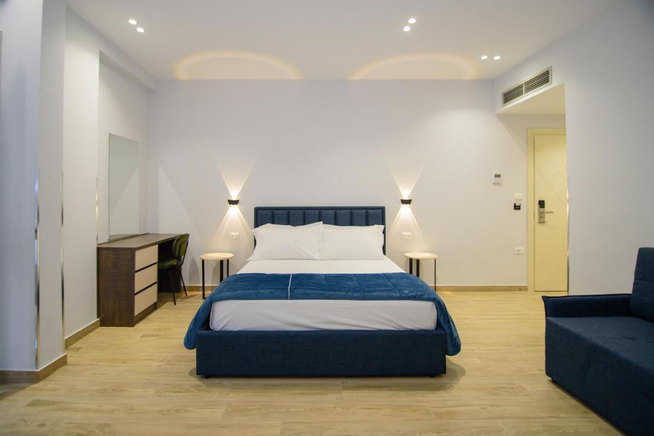 Palm Side Hotel Wlora Zewnętrze zdjęcie