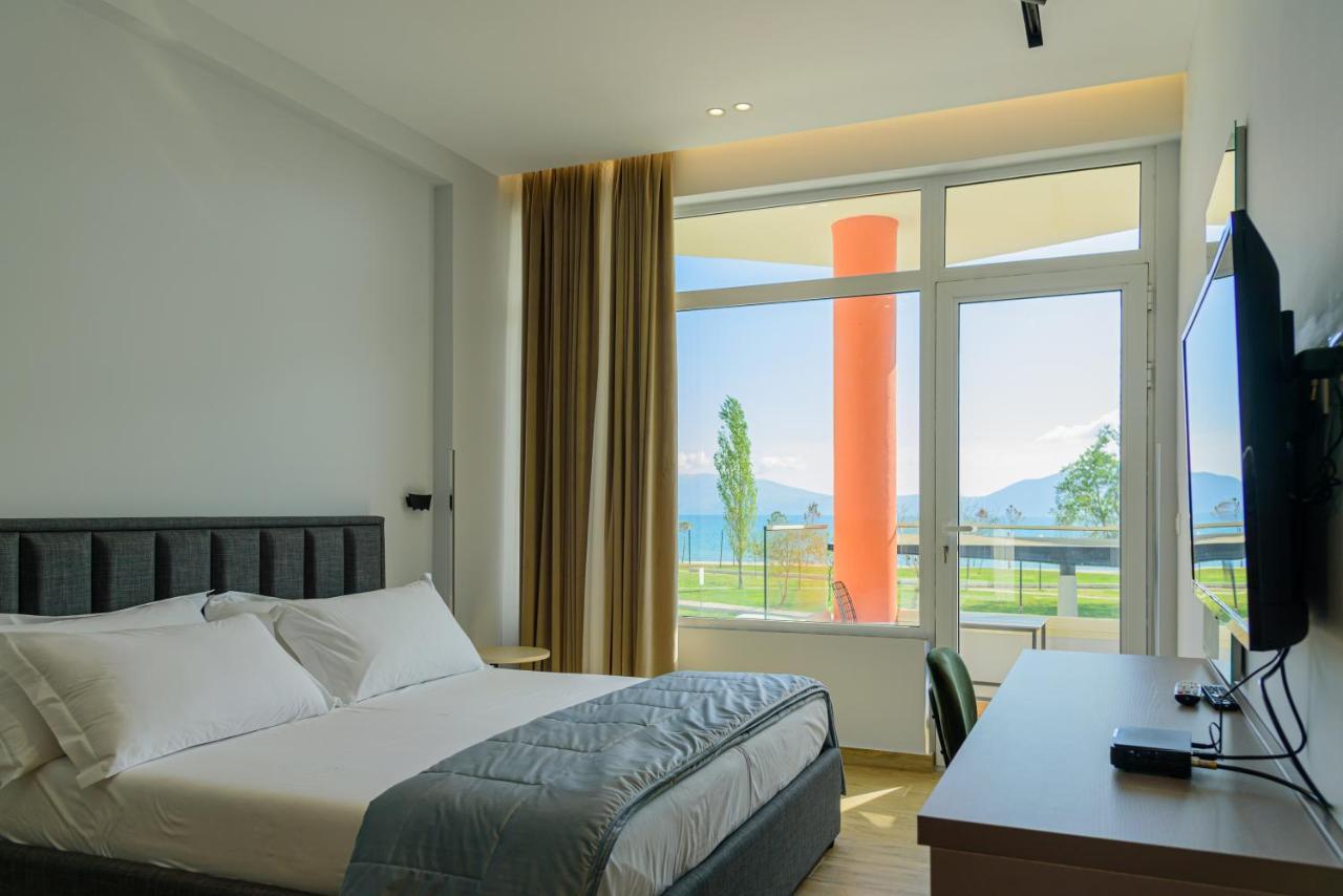 Palm Side Hotel Wlora Zewnętrze zdjęcie