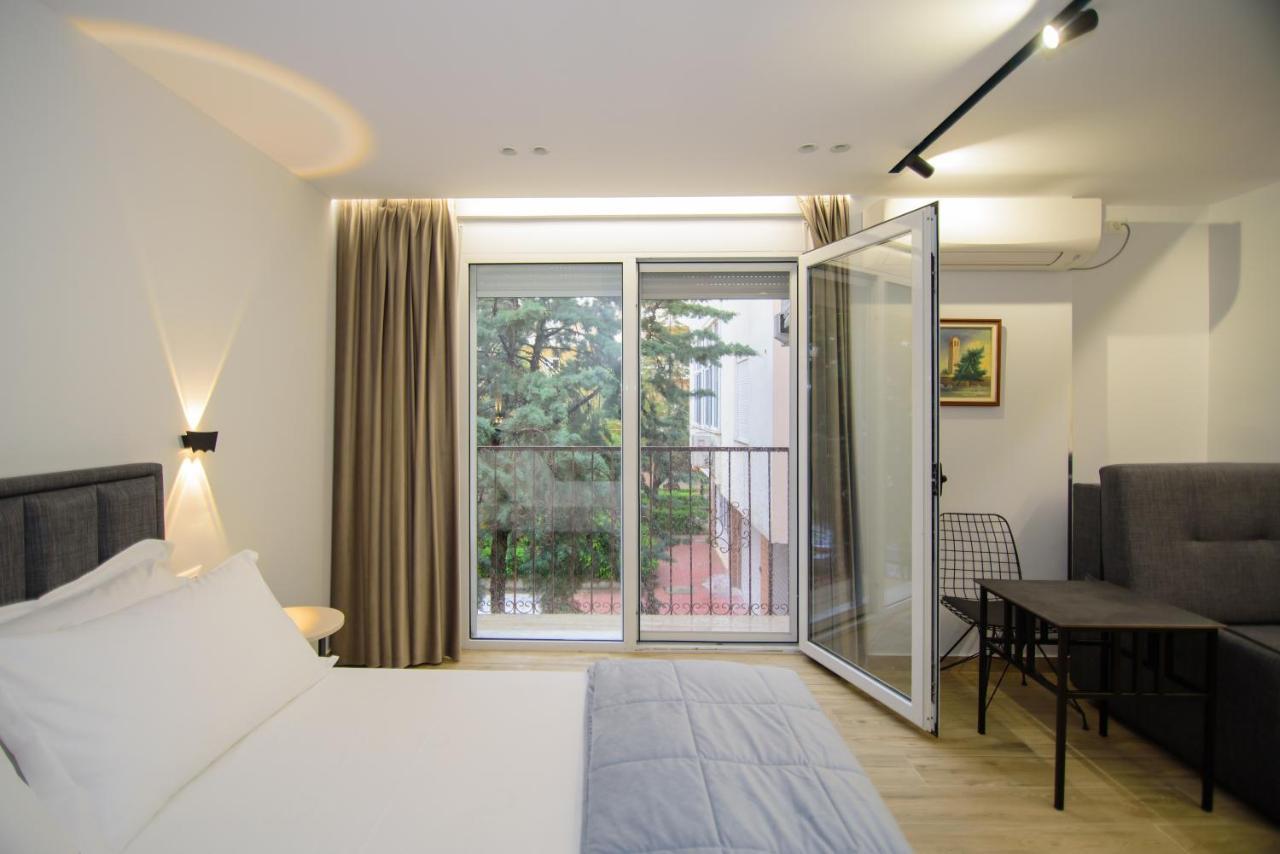 Palm Side Hotel Wlora Zewnętrze zdjęcie