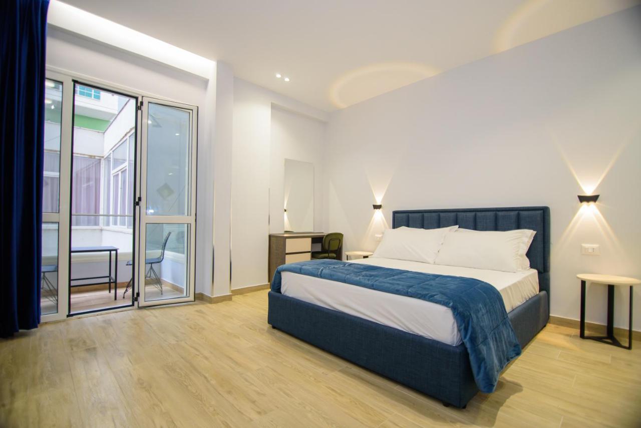 Palm Side Hotel Wlora Zewnętrze zdjęcie