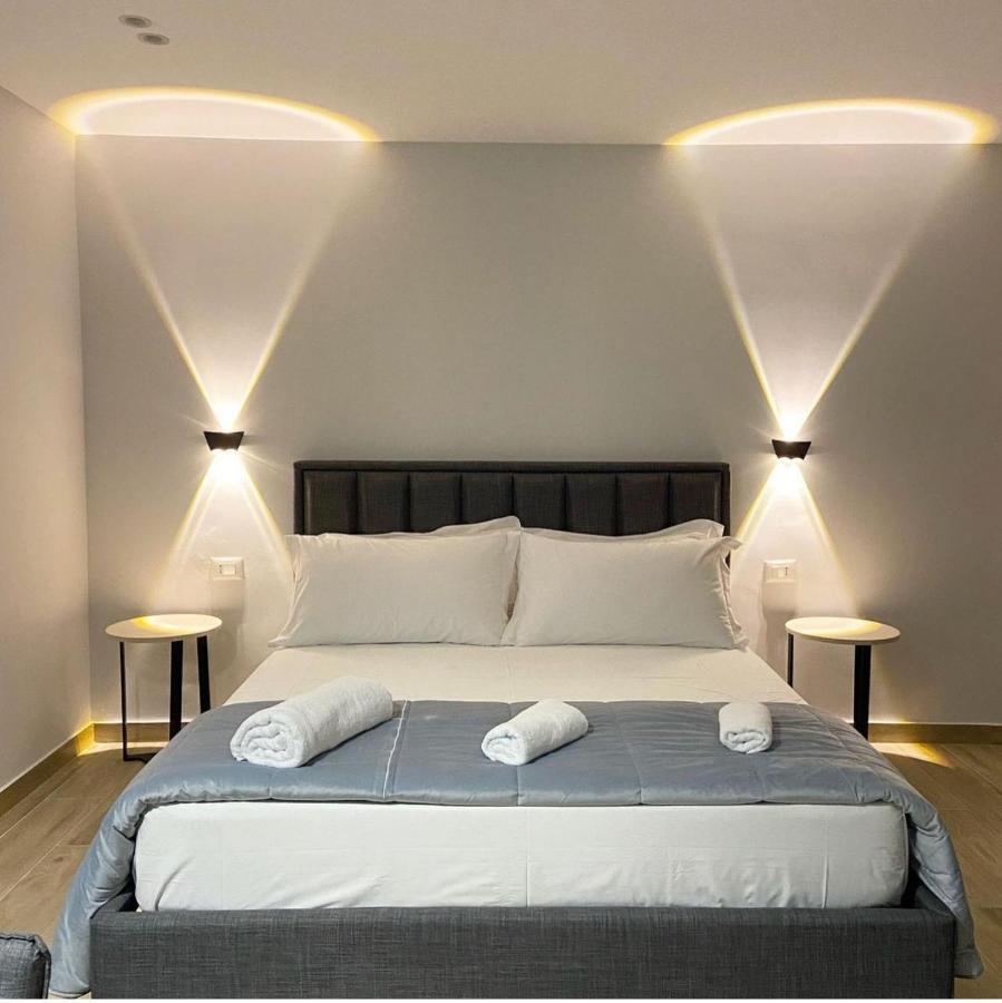 Palm Side Hotel Wlora Zewnętrze zdjęcie