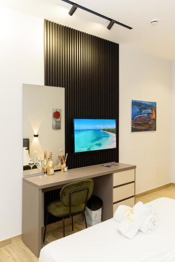 Palm Side Hotel Wlora Zewnętrze zdjęcie