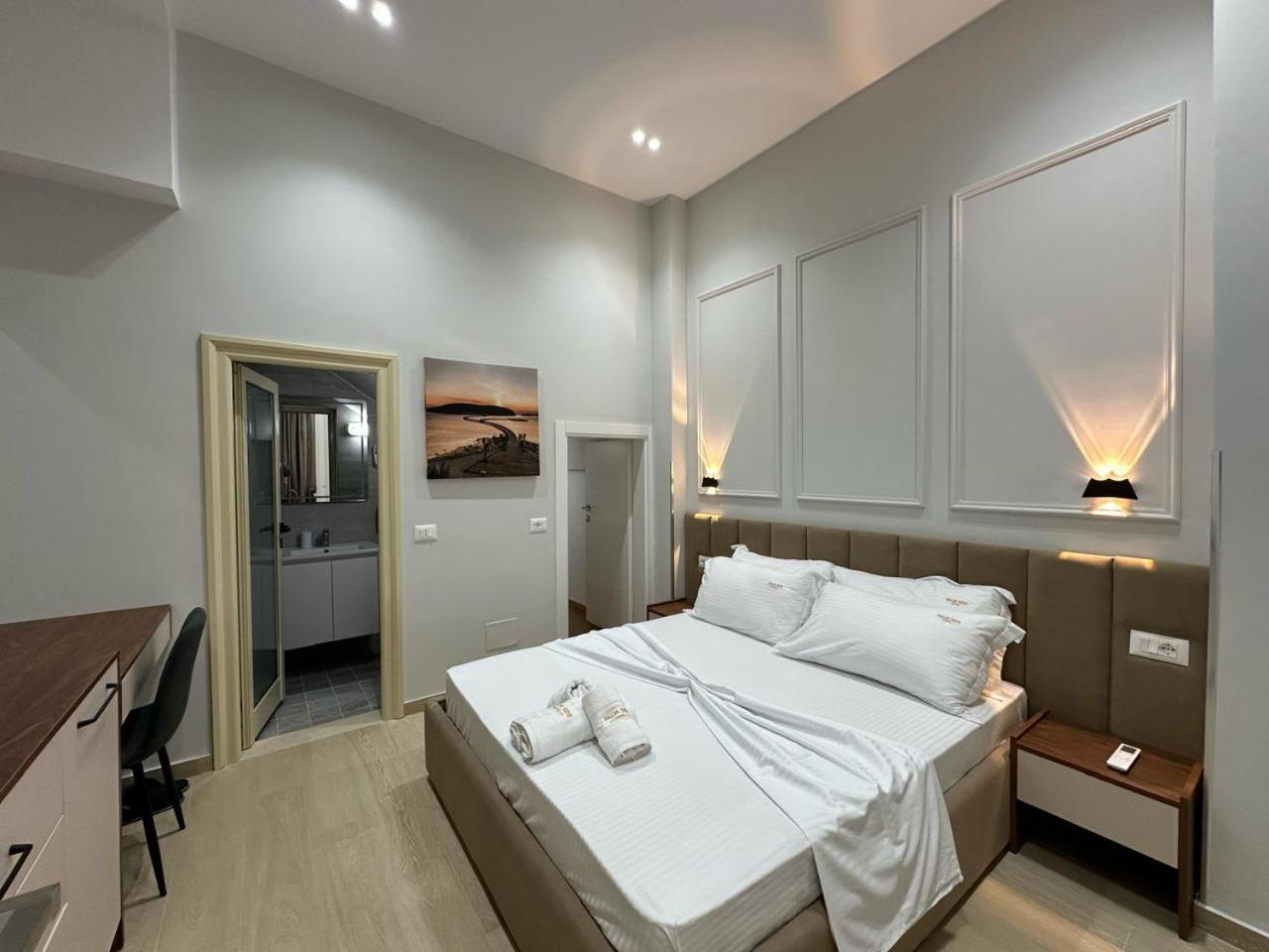 Palm Side Hotel Wlora Zewnętrze zdjęcie